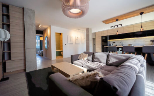 4 bedroom Apartment in El Coto