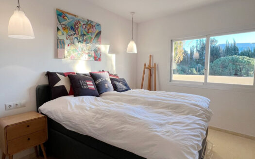 2 bedroom Apartment in Elviria