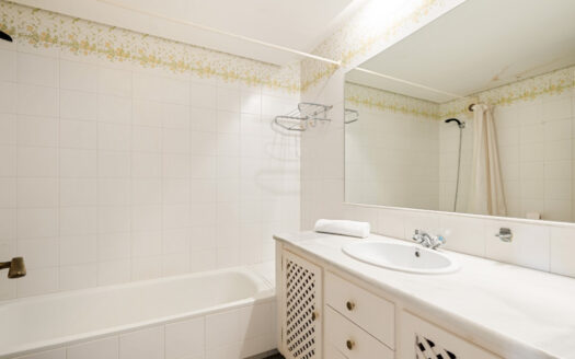 2 bedroom Apartment in Los Almendros