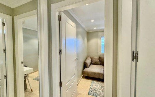 2 bedroom Apartment in New Golden Mile