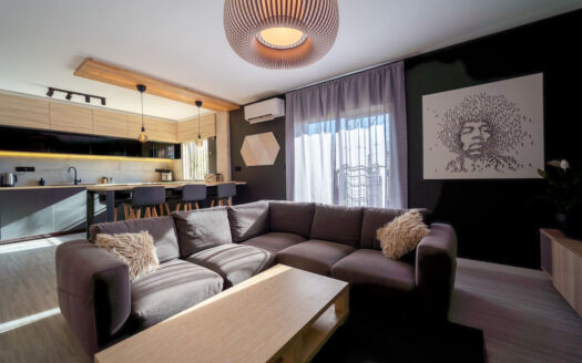 4 bedroom Apartment in El Coto