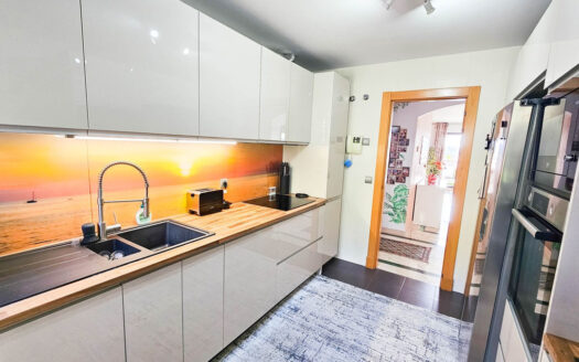 2 bedroom Apartment in Casares Playa