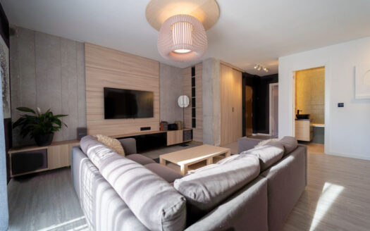 4 bedroom Apartment in El Coto