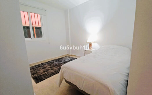 3 bedroom Apartment in Elviria