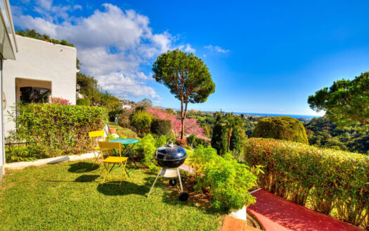 2 bedroom Apartment in Benahavís