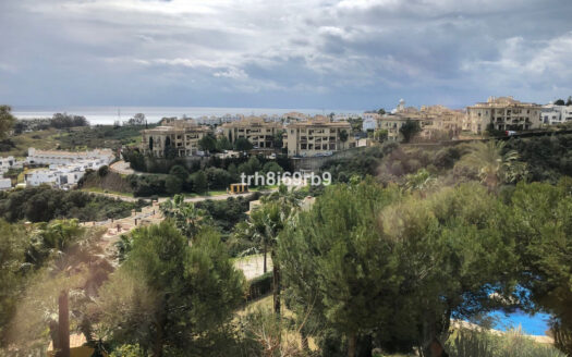 3 bedroom Apartment in Estepona