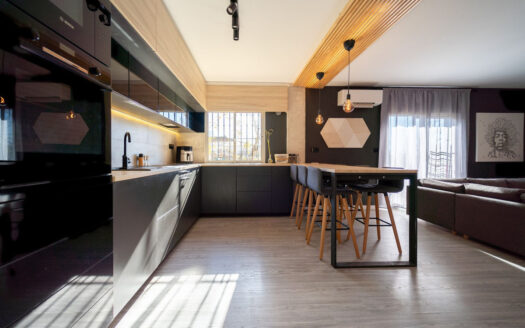 4 bedroom Apartment in El Coto