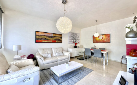 3 bedroom Apartment in Estepona