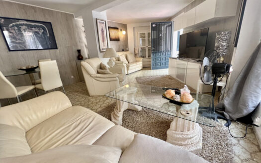 2 bedroom Apartment in Puerto De Cabopino