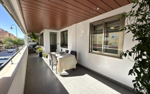 3 bedroom Apartment in Las Lagunas