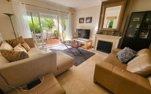 2 bedroom Apartment in Elviria