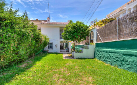 4 bedroom House in Nueva Andalucía