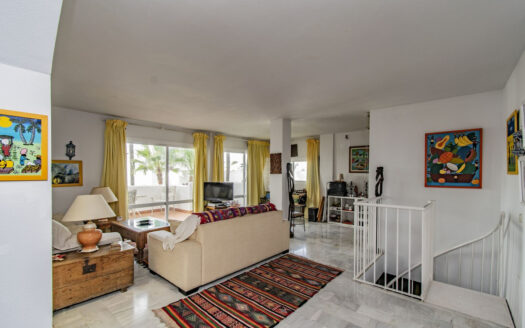 4 bedroom Apartment in Reserva De Marbella