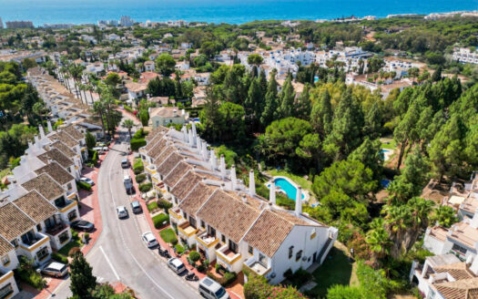 5 bedroom House in Calahonda
