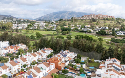 3 bedroom House in Nueva Andalucía