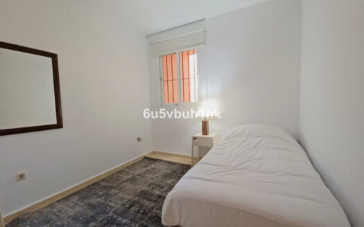 3 bedroom Apartment in Elviria