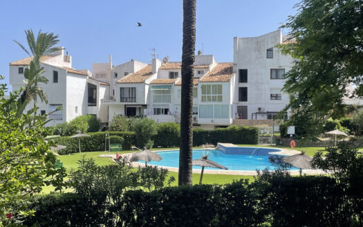 2 bedroom Apartment in Estepona