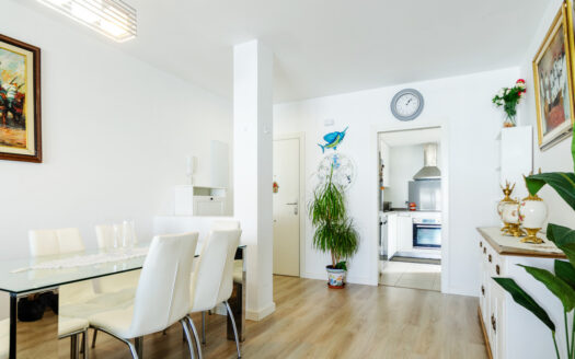 3 bedroom Apartment in La Campana