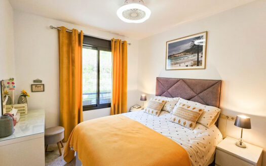 2 bedroom Apartment in Casares Playa