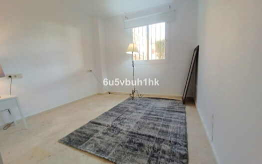 3 bedroom Apartment in Elviria