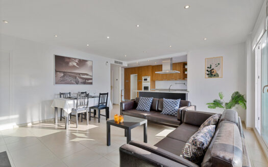 4 bedroom Apartment in Benalmadena