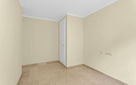 3 bedroom Apartment in Elviria