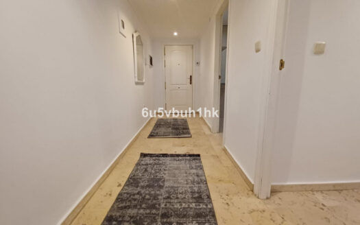 3 bedroom Apartment in Elviria