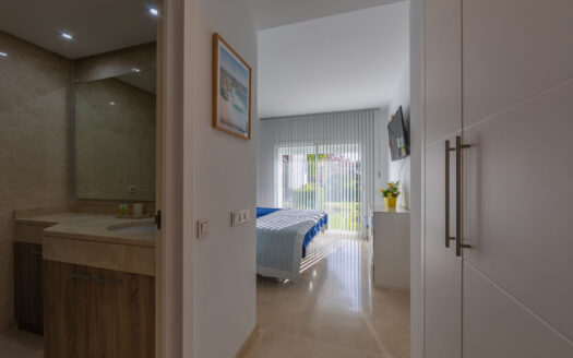 2 bedroom Apartment in Casares Playa