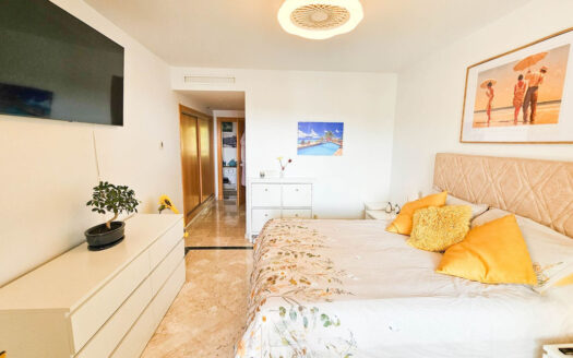 2 bedroom Apartment in Casares Playa