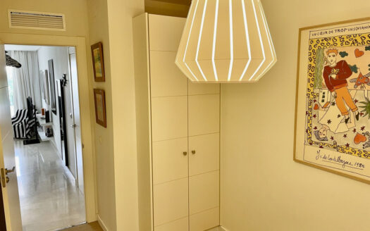 2 bedroom Apartment in Nueva Andalucía