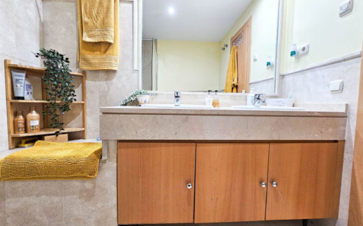 2 bedroom Apartment in Casares Playa