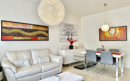 3 bedroom Apartment in Estepona