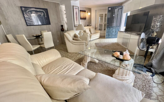 2 bedroom Apartment in Puerto De Cabopino