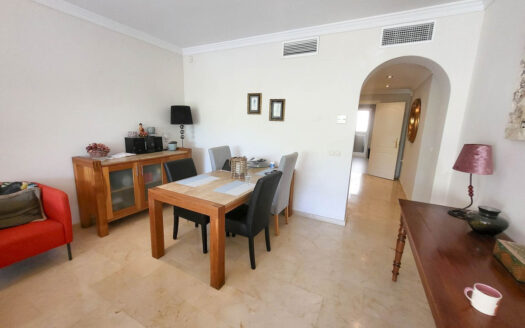 2 bedroom Apartment in Elviria