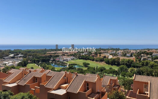 3 bedroom Apartment in Elviria