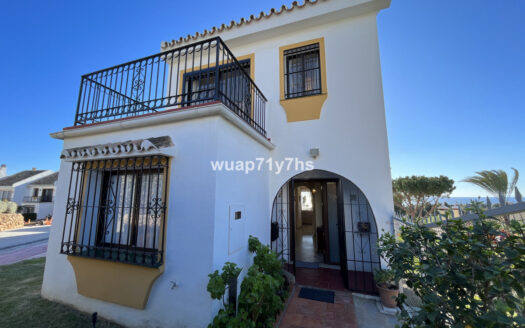 4 bedroom House in Calahonda