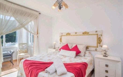 3 bedroom House in Benahavís