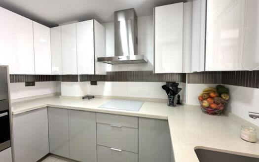 3 bedroom Apartment in Las Lagunas