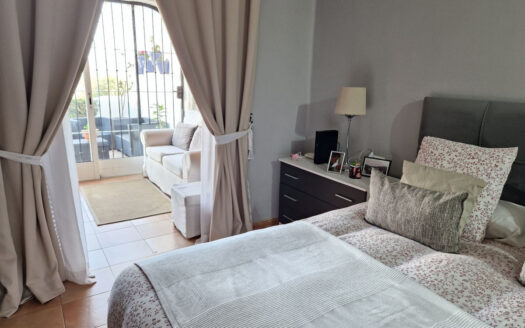 2 bedroom Apartment in Altos De Los Monteros