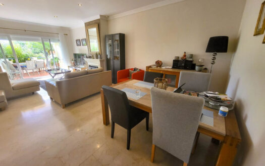 2 bedroom Apartment in Elviria
