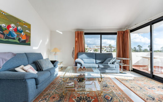 2 bedroom Apartment in Calahonda