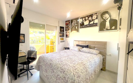 3 bedroom House in New Golden Mile