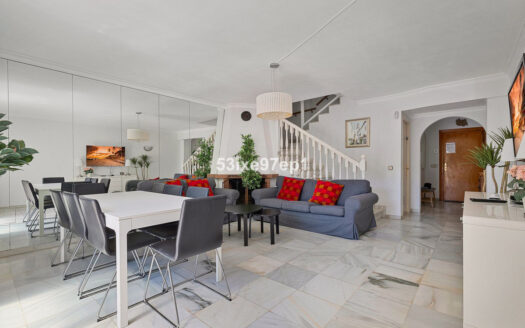 5 bedroom House in Los Boliches