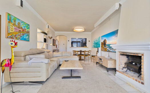 2 bedroom Apartment in Benahavís