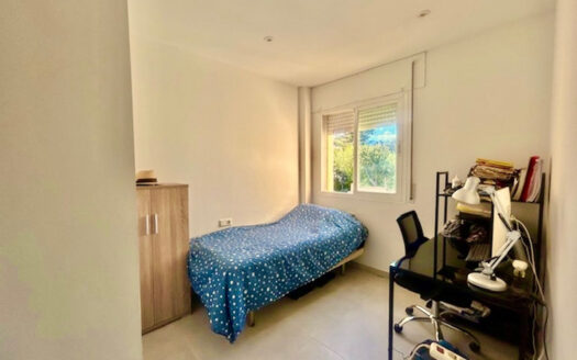 3 bedroom House in New Golden Mile