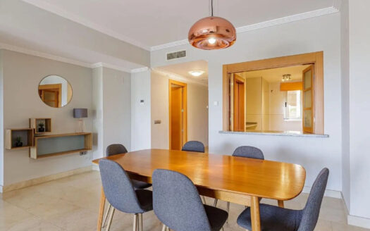 2 bedroom Apartment in Benahavís