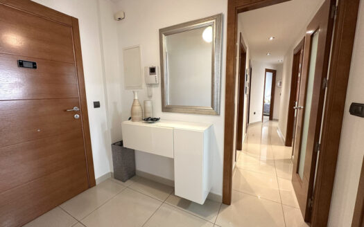 3 bedroom Apartment in Las Lagunas