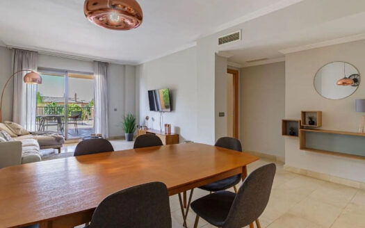 2 bedroom Apartment in Benahavís