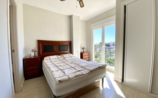 2 bedroom Apartment in Cerros Del Aguila