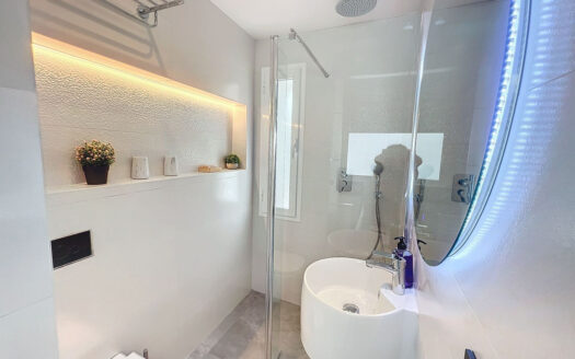 1 bedroom Apartment in The Golden Mile